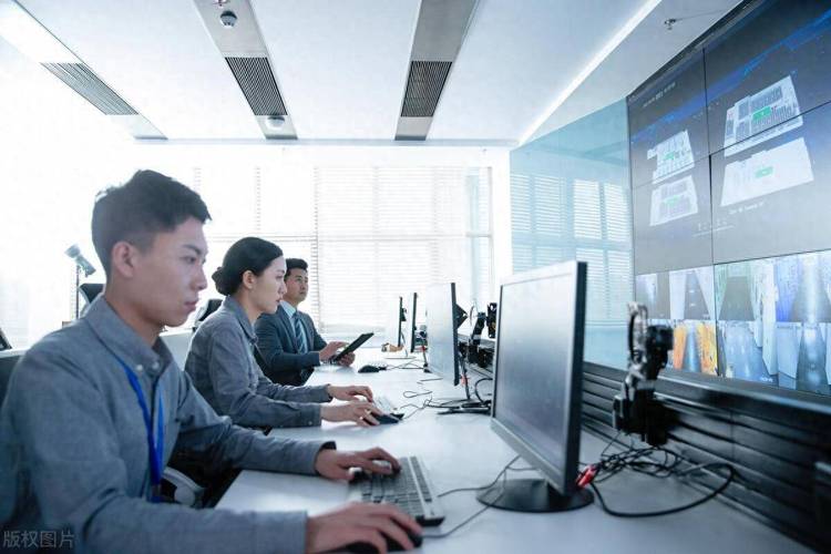 软件技术开发工程师 考证路径、要求与行业前景